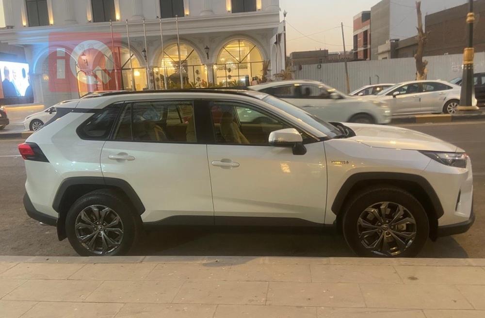 تويوتا راف 4